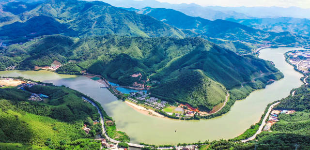 肇庆广宁县绥江两岸水经济项目引入珠三角资金和管理团队，投资8亿元打造水上运动和高端康养业态。