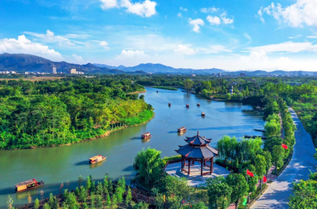 普宁市南溪水乡的水经济产业让村民吃上“生态饭”。