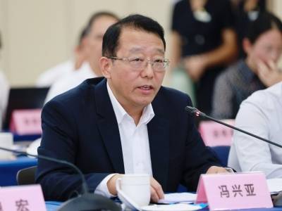 广汽集团董事长冯兴亚：面向汽车智能化要求，提前布局下一代先进芯片