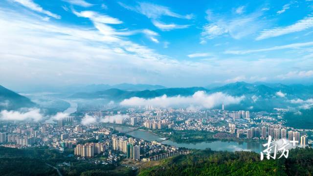 阳山县坚持生态优先、绿色发展，绿美阳山更加靓丽。何东成 摄