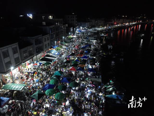  证监会：全力维护市场回稳向好的趋势，增强市场基础与活力