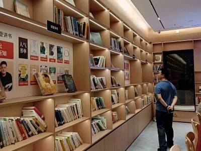 打造“行走的图书馆”，二维码扫出国防教育知识天地 | 深圳国防基地