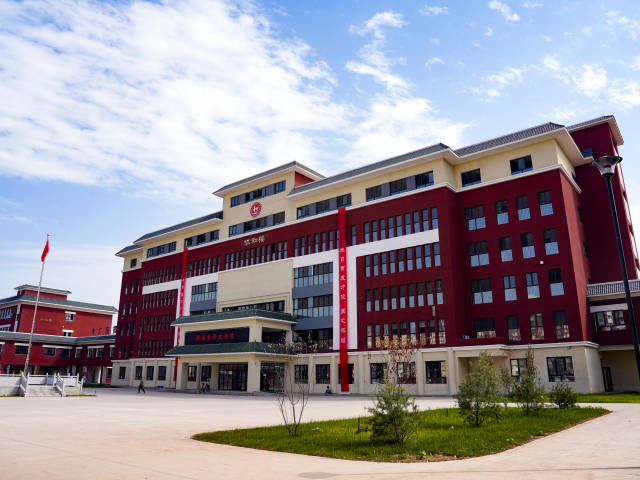 优美的校园环境。 