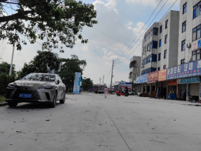 “烦心路”变“舒心路”！前锋社区牵线共建助力“百千万工程”