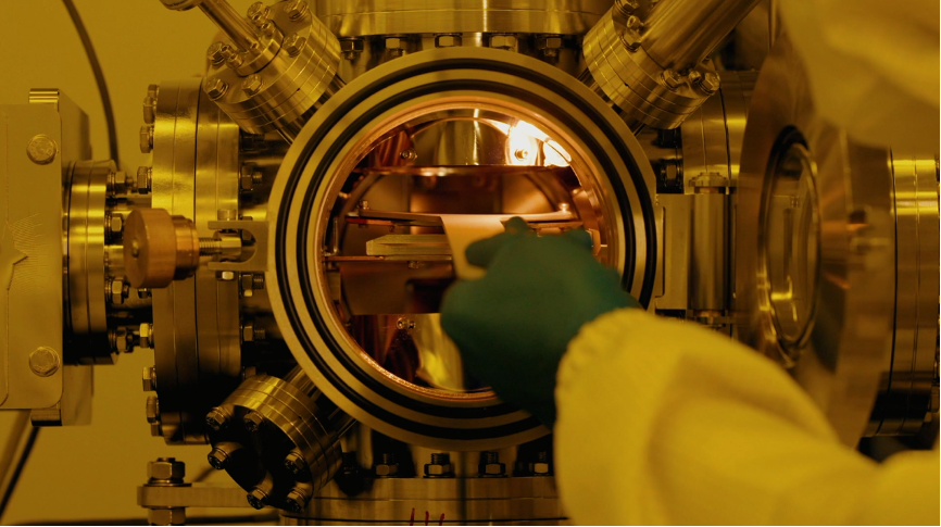 深圳建行为量子计算机制造企业提供金融支持。图位超导量子芯片制造设备