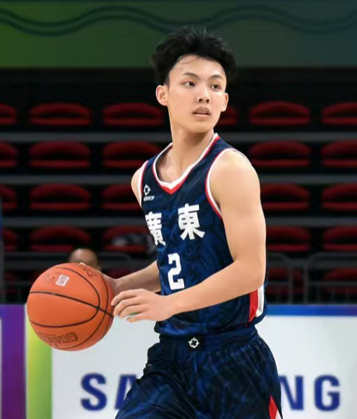 广东本土球员徐杰