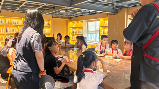 书影交融+声动岭南 | 这个假期，青宫电影城开启了知识与艺术的奇妙之旅