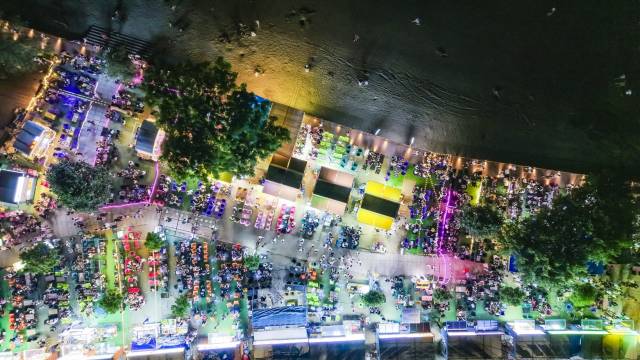如今,广东各地正将开渔节打造为渔旅融合新IP。(吴秒衡 摄) 如今,广东各地正将开渔节打造为渔旅融合新IP。(吴秒衡 摄)