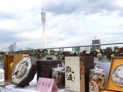 广东三宝甜蜜相约！广州凯旋华美达空中玫瑰园七夕浪漫开园