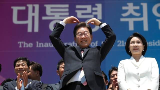 李在明的“平衡术”｜环球深壹度