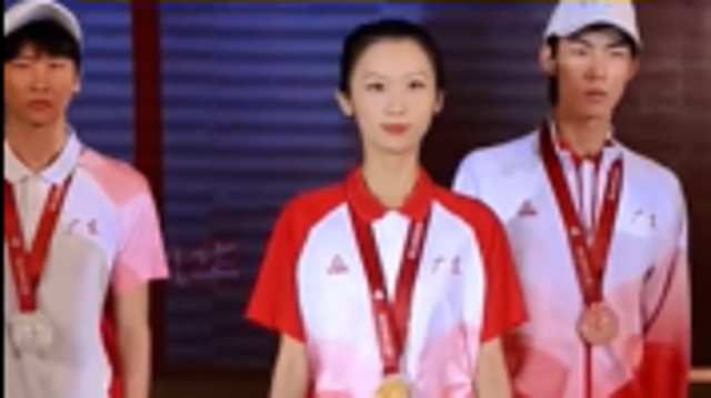 融入当地特色花卉，残特奥会粤港澳三地代表团领奖服正式发布