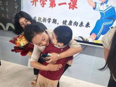 一线识“珠”⑩｜遭遇车祸百日后，珠海男孩重返校园收获满满爱意