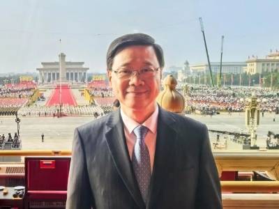 现场观看九三阅兵后，李家超发声