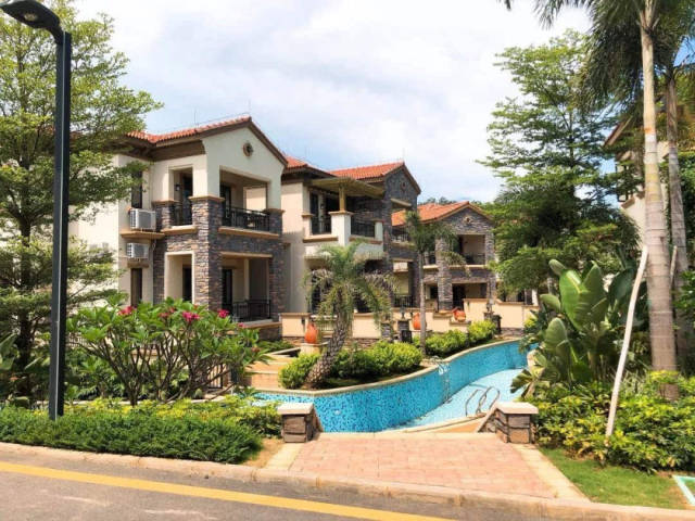 悦天下生态旅游度假区，位于水台镇，以生态观光、温泉度假为重要载体。