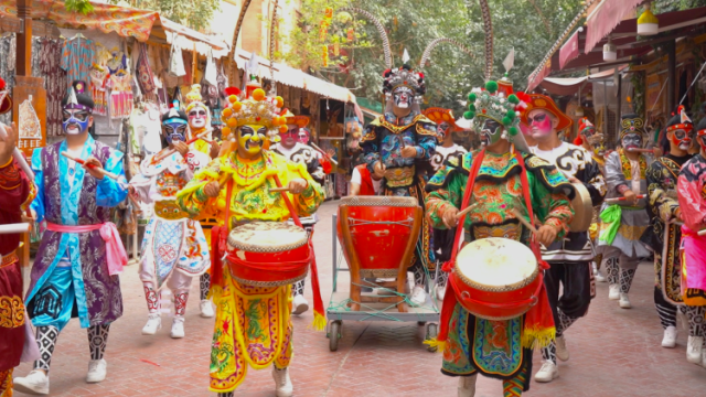 海陆丝路共鸣！潮汕英歌舞如何带旺喀什古城？