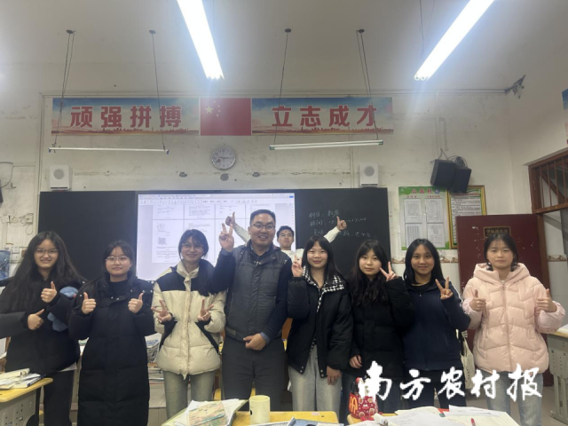 陈武松和学生们