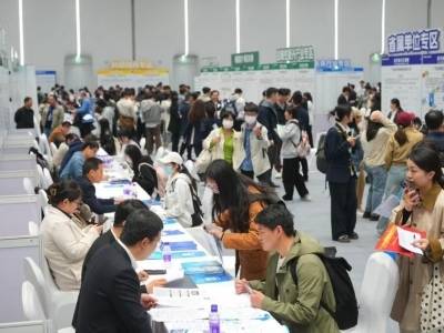 规模最大！“百万英才汇南粤”秋招，广州梅州清远北上走进33所高校