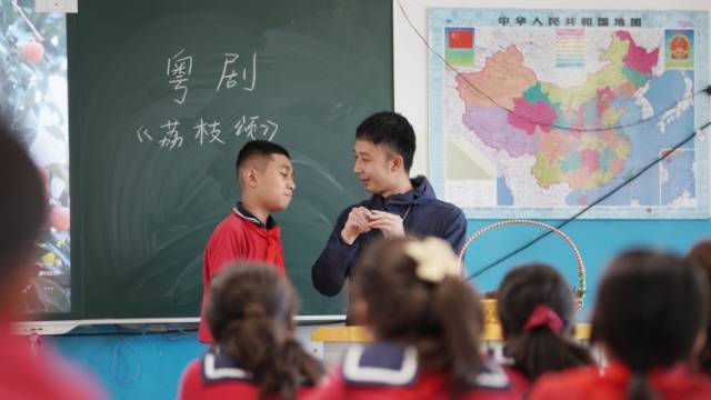 岭南“荔枝”上天山