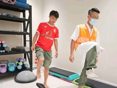 “村超”冠军三水体验记：当足球遇上运动康复黑科技