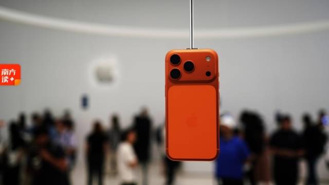 变身“中登”，苹果的“危与机”