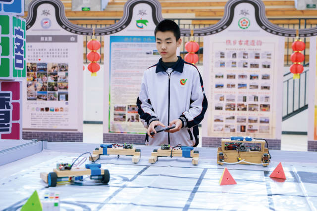 佛山市教育局局长黎妍：跑好建设现代化教育强市“接力赛”｜广东教育强省建设一线深调研