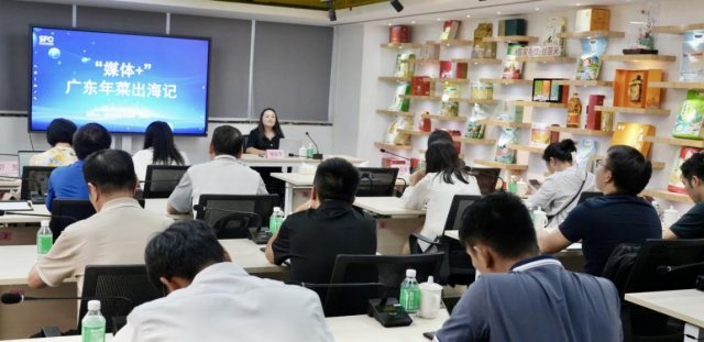 报告称美消费者警惕价格上涨 美媒：关税恐将“偷走”圣诞节