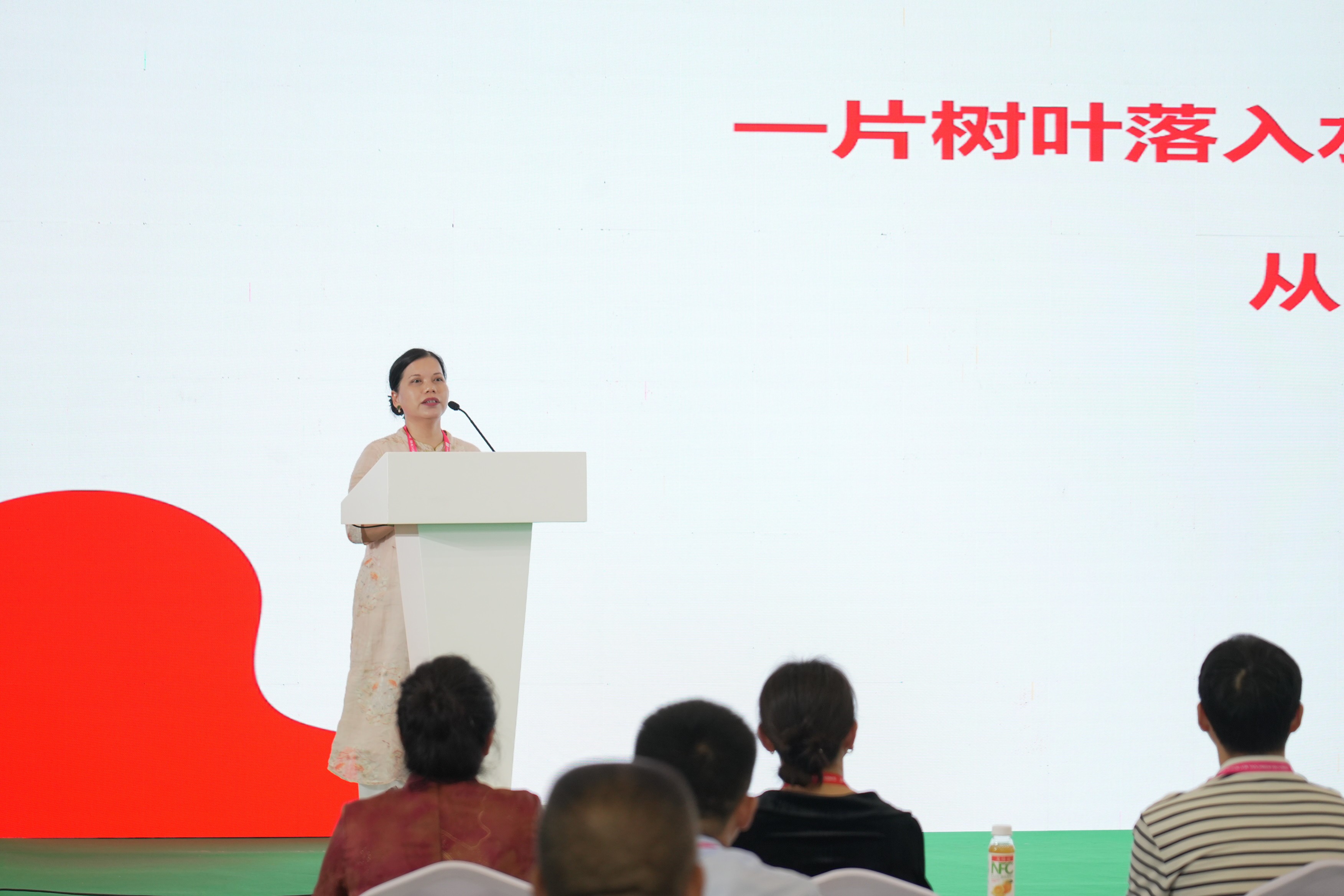 英德市怡品茗茶叶股份有限公司总经理邝少媛