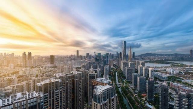 打造人才新高地 夯实产业强基座