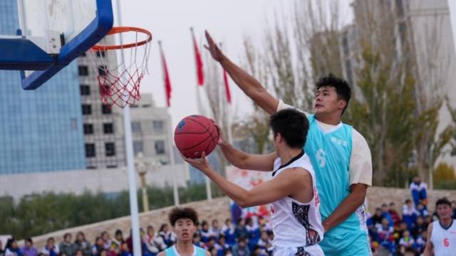 每年10万人次进场，喀什篮球公园掀起全民健身热潮