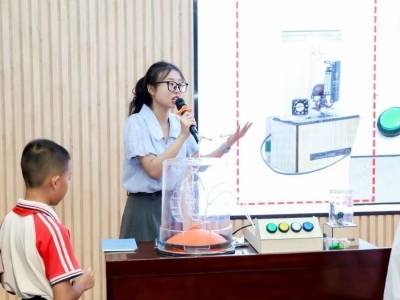 一日两场科普秀点燃广州校园！近800学子畅游呼吸与科技未来