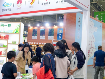 入疆首日卖断货！西牛麻竹笋在新疆茶博会“圈粉”无数