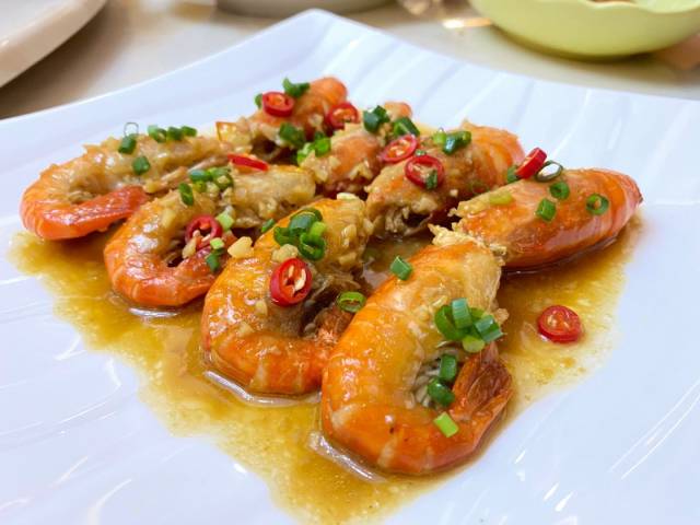 高要不断加大对“高桂虾”系列美食菜谱的开发。