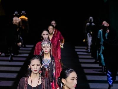 岭南大道｜美陶湾+香云纱，文创产业新猜想