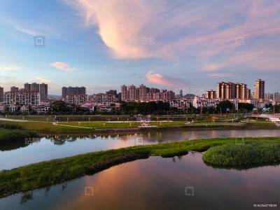 惠阳区三防指挥部致信市民：23日夜间到25日有狂风暴雨，尽量避免外出
