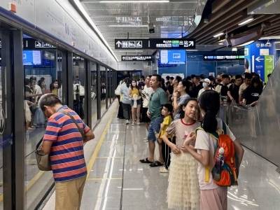 广州地铁今晚20时起部分线路停运，21时起佛山市内线路停运