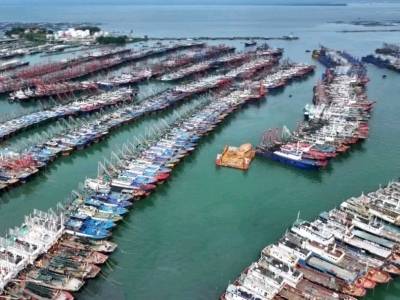 海陵试验区严阵以待全力防御第18号台风“桦加沙”