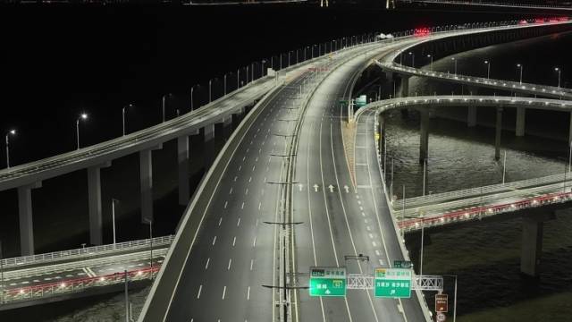 深中通道全线关闭，南方+拍客现场实录