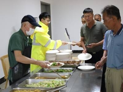 台风天里的暖心港湾，珠海国企食堂“变身”应急避难点