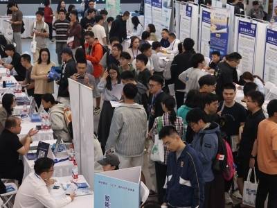 初步达成就业意向近200人！穗企携6000+岗位对接产业人才｜百万英才汇南粤