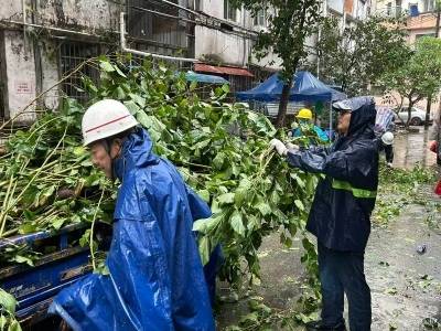黄埔全力应对台风“桦加沙”，筑牢百姓安全屏障