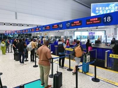 白云机场国际航班逐步恢复，已有航班顺利出境