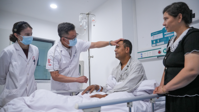 不以山海为远，粤新同谱民族融合新篇章