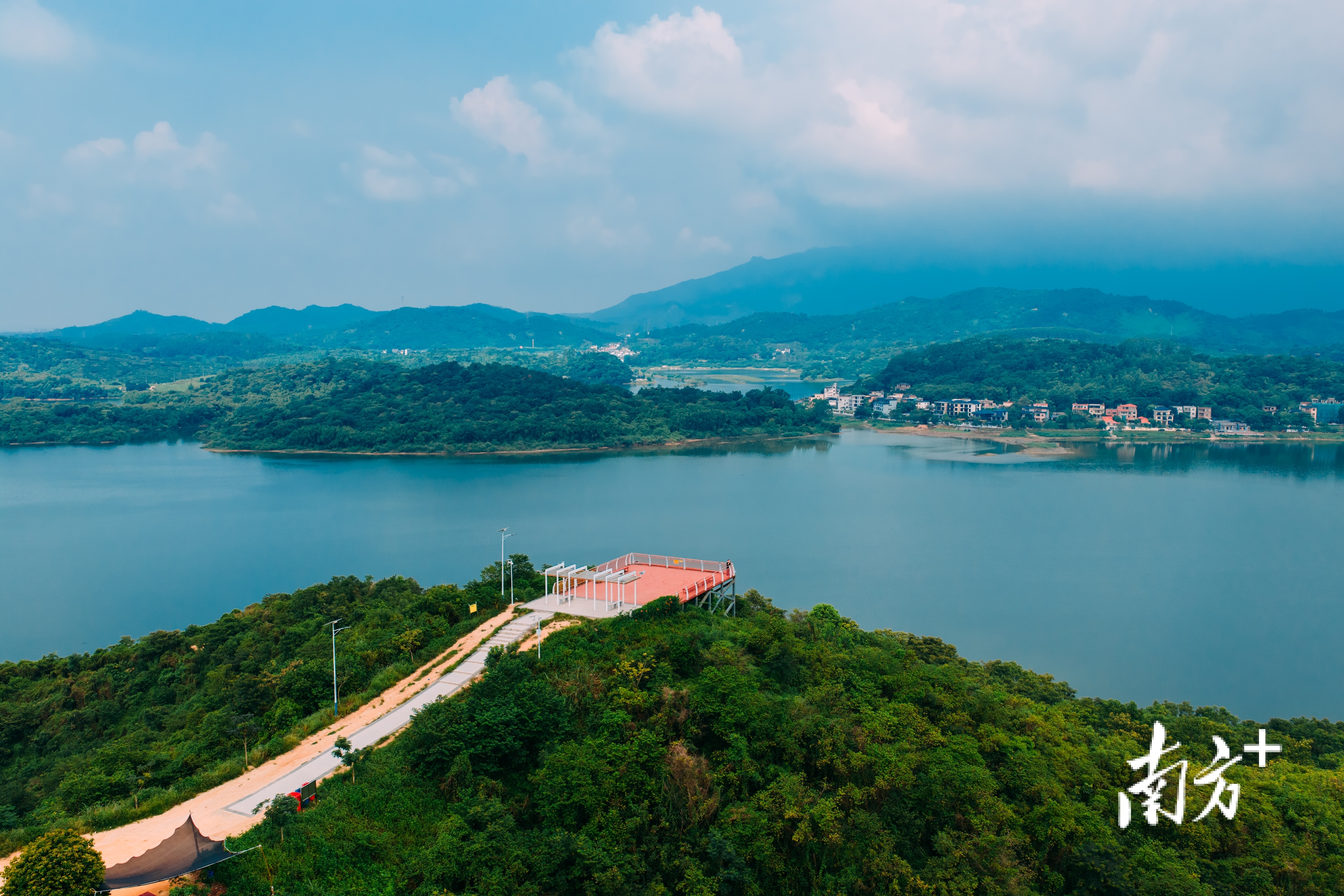     南方+ 王昌辉 拍摄