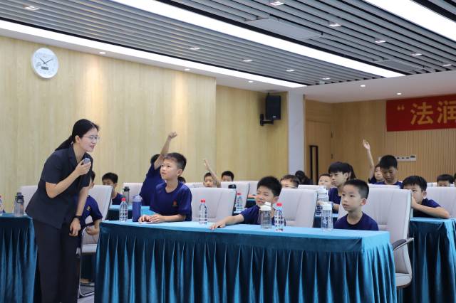 深汕法院：厚植基层治理沃土，培育“百千万”新“枫”景