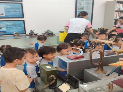 黄花岗街：萌娃探秘军事博物馆，国防启蒙点燃爱国情