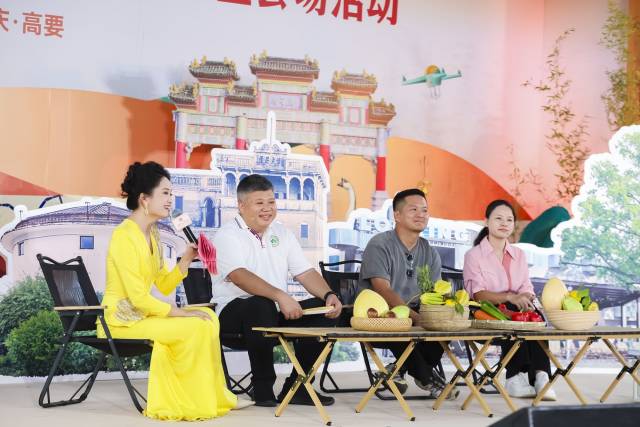 来自江门、汕尾、河源的和美乡村建设者们在舞台上讲述乡村蜕变历程。