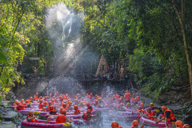 清新：双节接待游客超70万，国家级户外运动路线成爆款