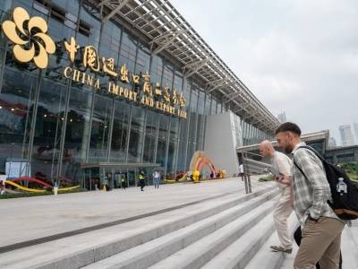 广州市商务局答南方+：广交会期间服务升级，地铁可刷境外卡、展馆内可退税