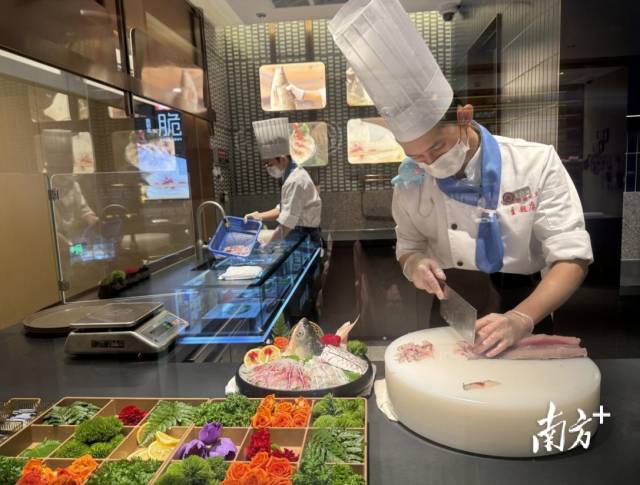 中山小榄镇以“中国脆肉鲩之乡”著称。资料图片 中山小榄镇以“中国脆肉鲩之乡”著称。资料图片