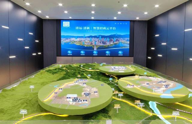 以智慧园区建设为抓手，全面提升园区管理效能和服务水平。